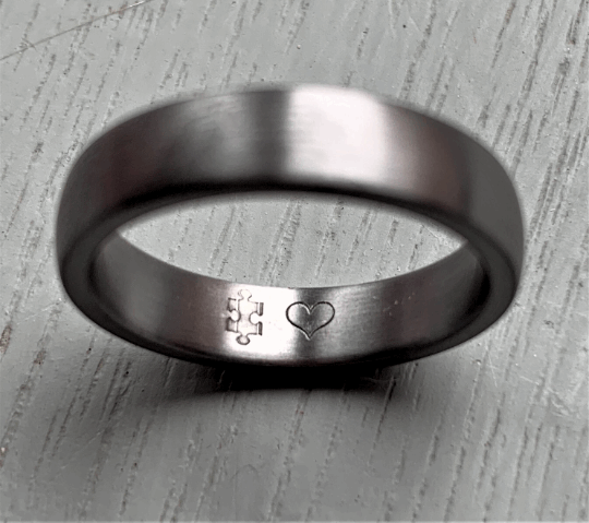 Tantalum wedding ring with engraving inside