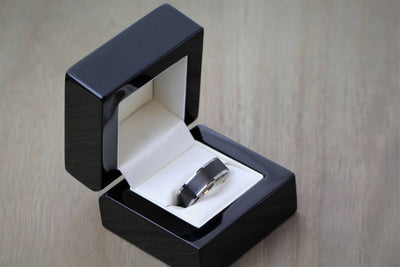 Titanium & Carbon Fibre Wedding Ring with FREE Engraving! 8 to 10mm