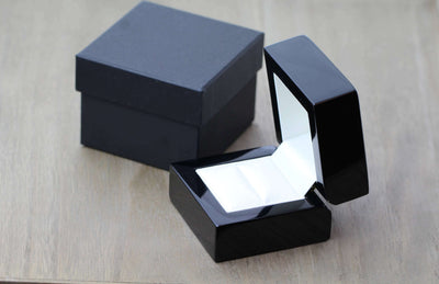 8mm Carbon Fibre & Palladium wedding ring with FREE Engraving!